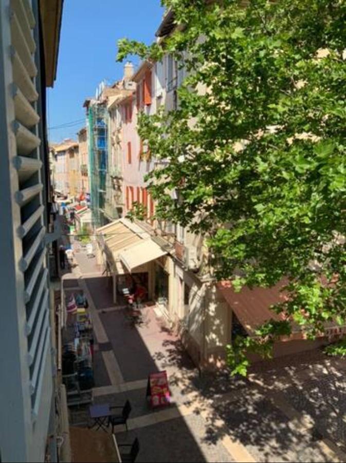 Centre Historique De Frejus - Face A La Mairie Apartment Exterior photo
